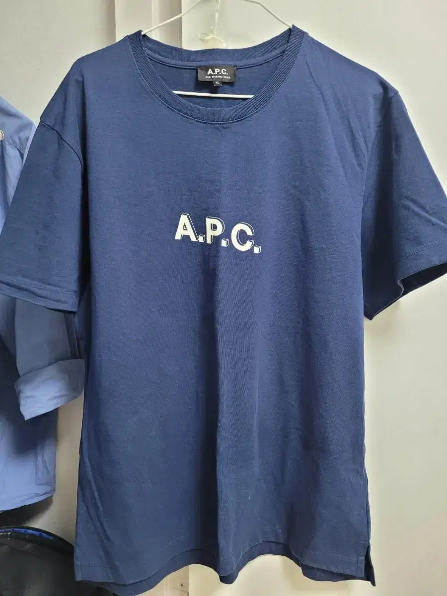 [XL] A.P.C (아페쎄) 네이비 로고 티셔츠